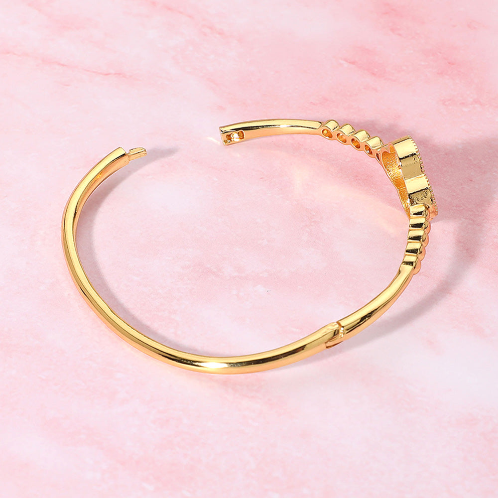 Paved Clover Bangle